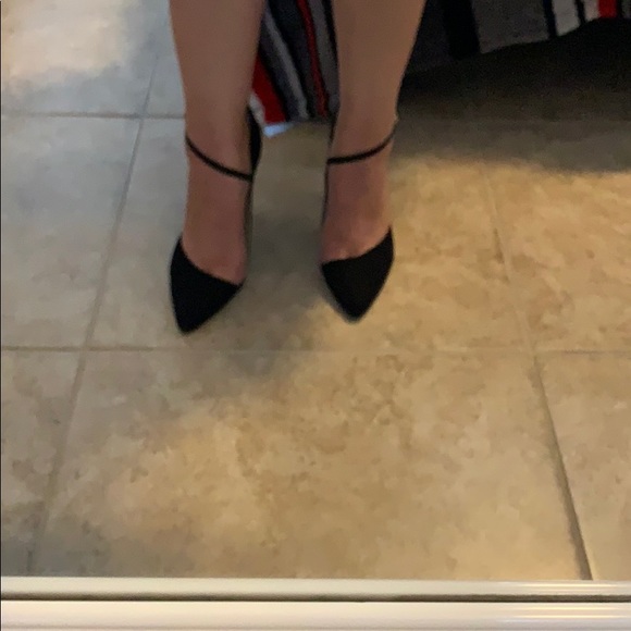 Asymmetric Black Heels S-7 - Picture 5 of 7